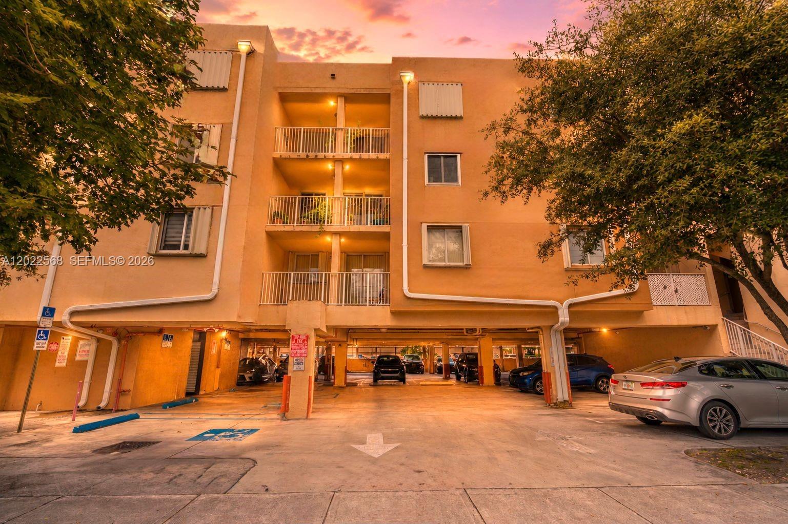 Melreese Pointe Condo