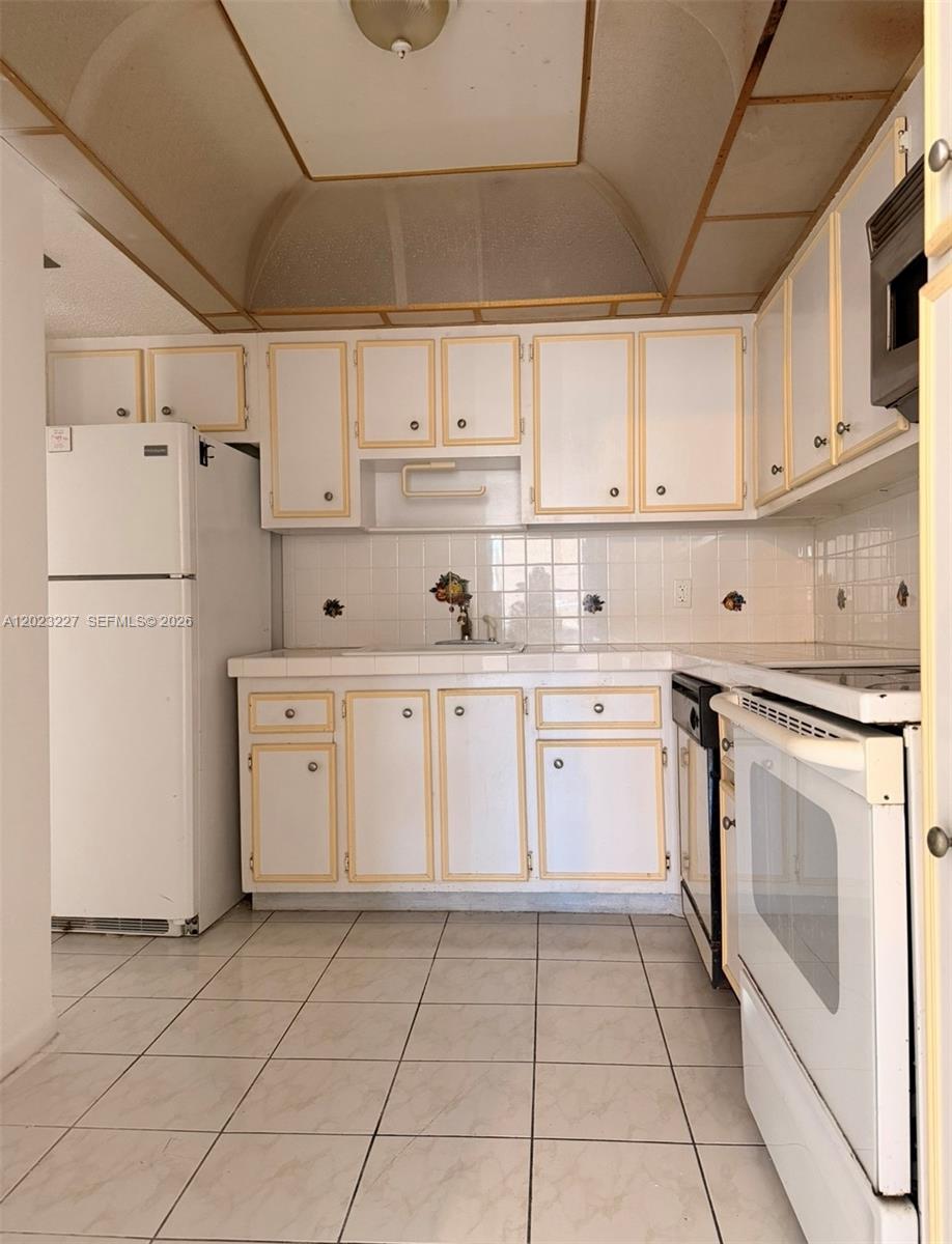 Property photo # 2