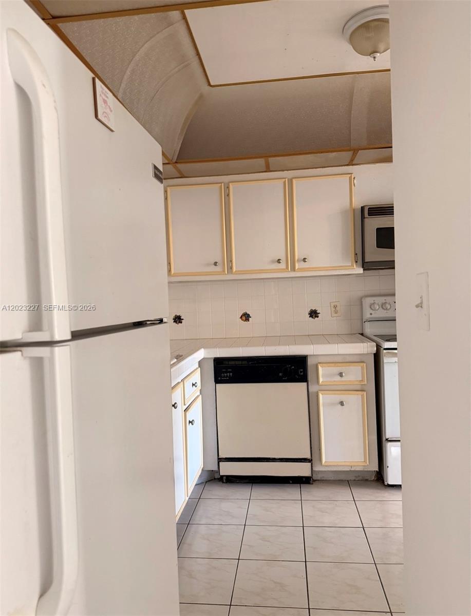 Property photo # 4