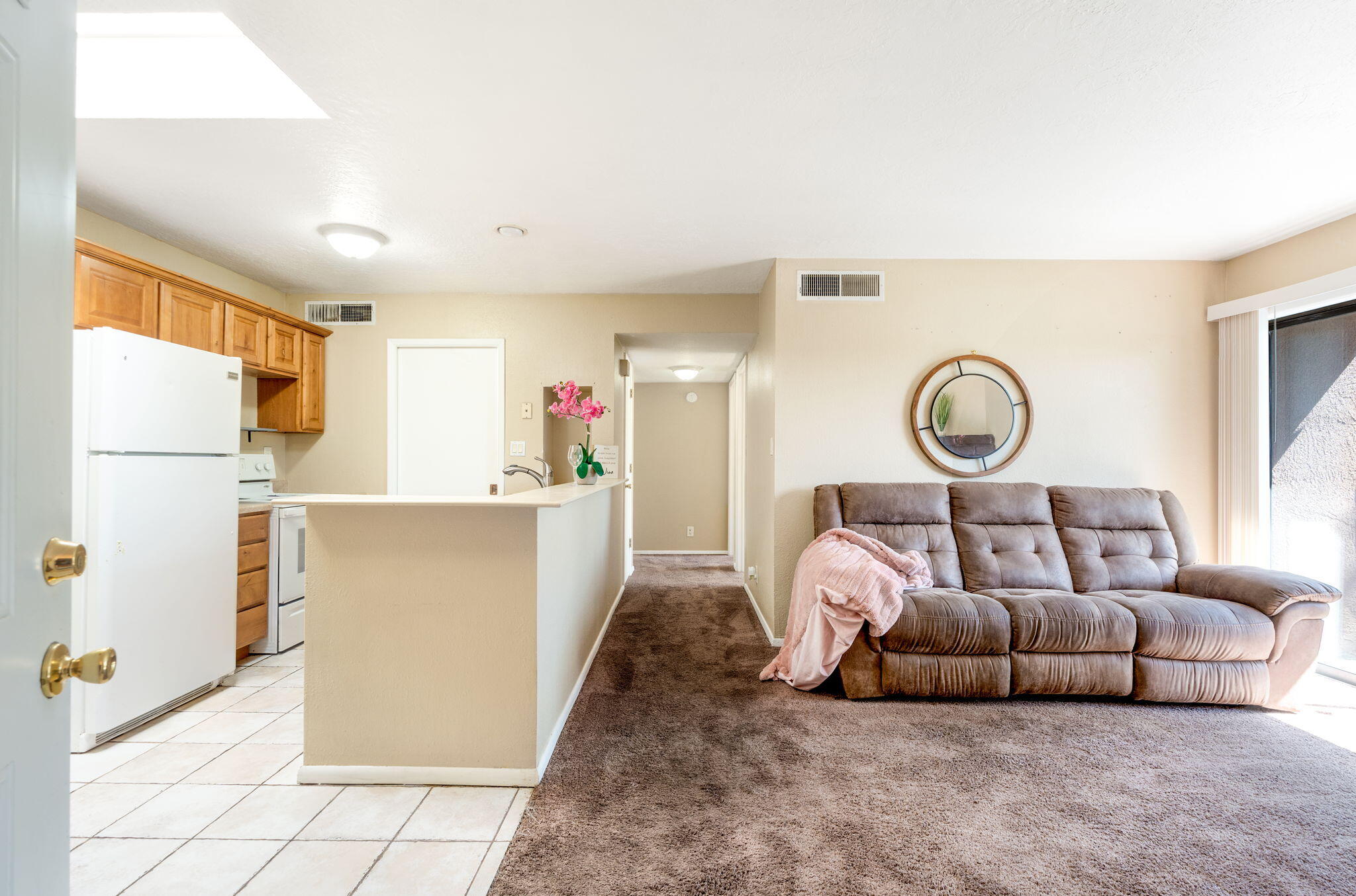 Photo 2 of Condo for sale at 243 La Vida Nueva Del Oeste Sw, Albuquerque, NM 87105 | MLS# 1103969 | Listing updated on 2026-10-11