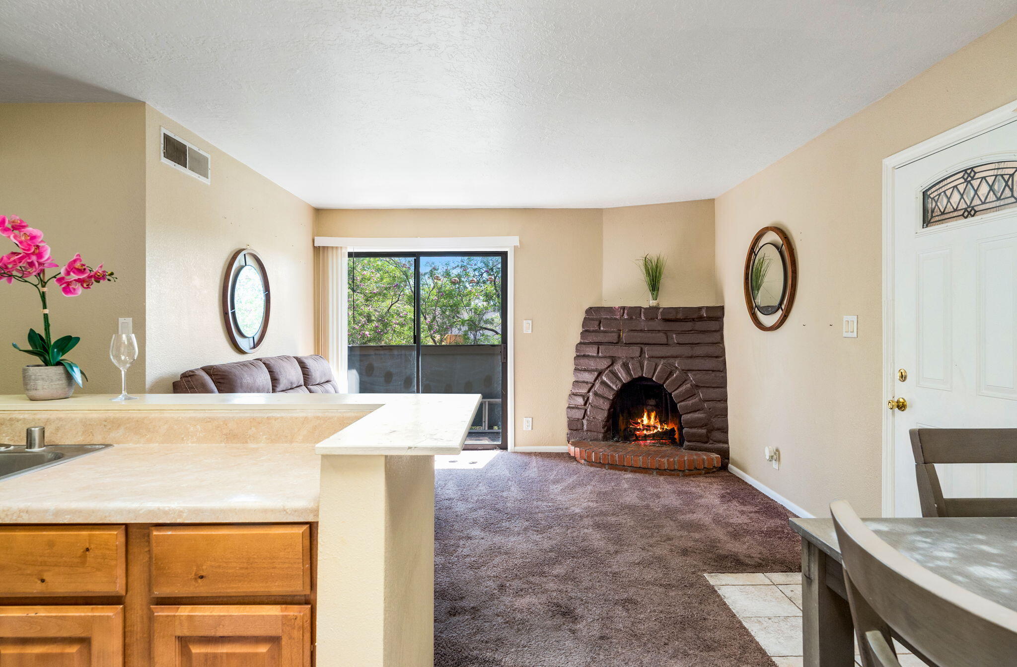 Photo 3 of Condo for sale at 243 La Vida Nueva Del Oeste Sw, Albuquerque, NM 87105 | MLS# 1103969 | Listing updated on 2026-10-11