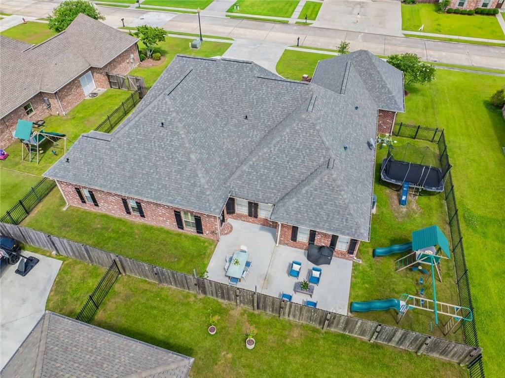Homes for sale in Thibodaux, LA | 135 Bayou Lafourche Dr, Thibodaux, LA 70301 | MLS# 2559304