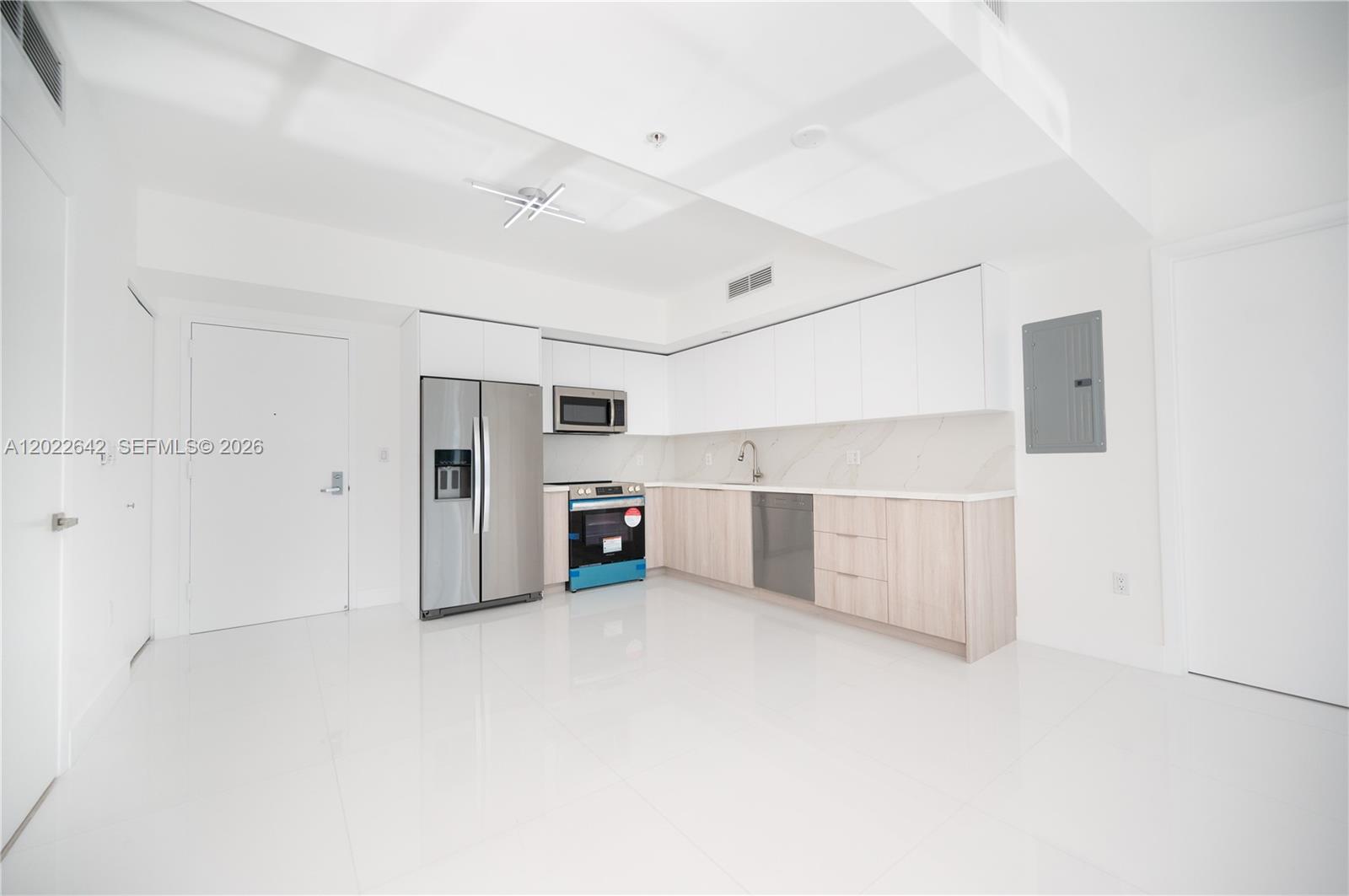 Property photo # 0