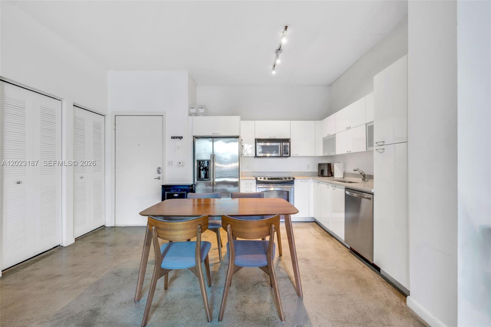 Property photo # 6