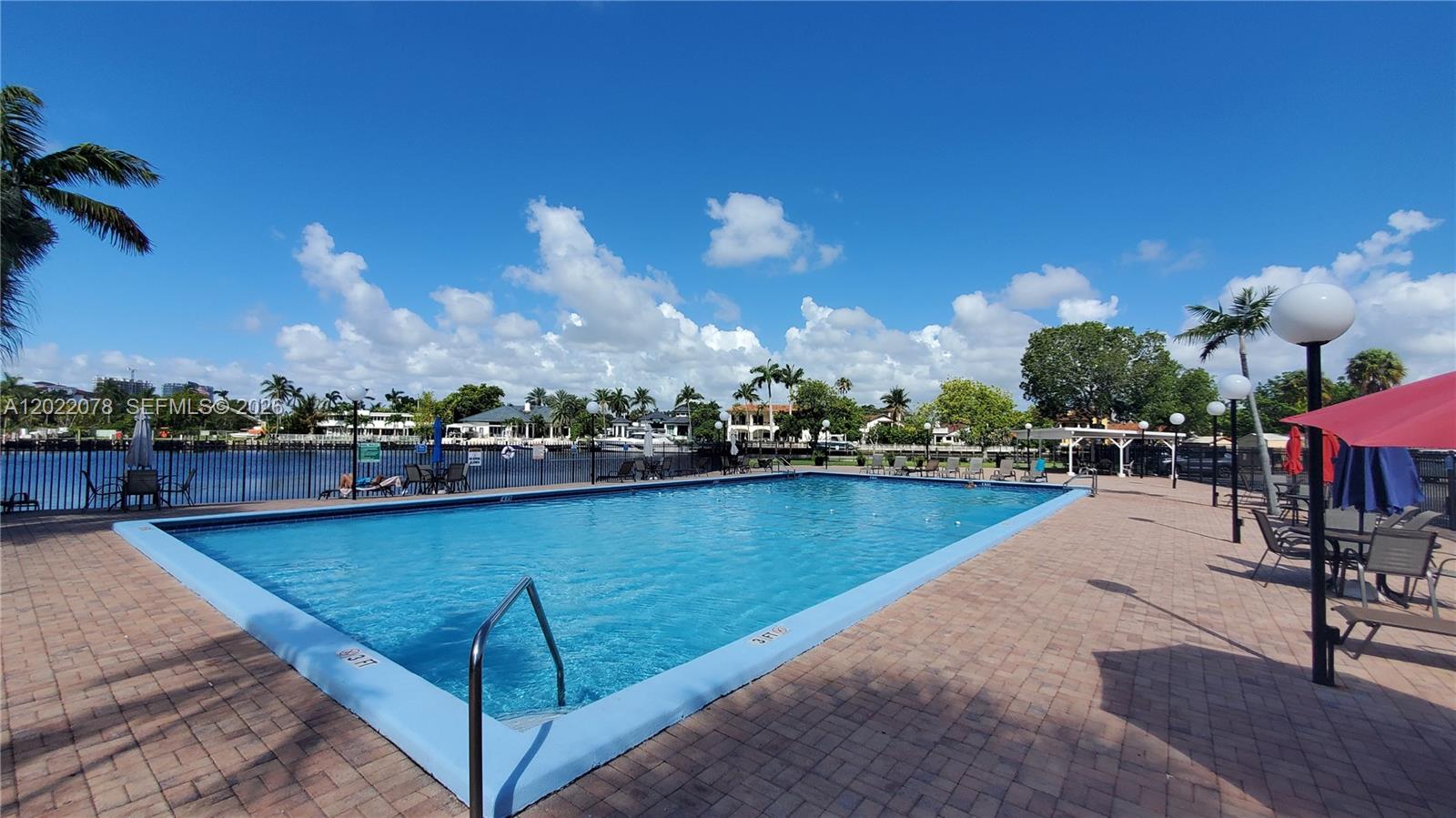 Desoto Park Condo