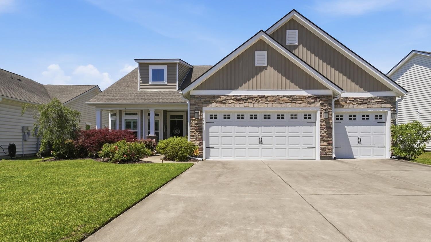 237 Sherwood Dr. Murrells Inlet, SC 29576
