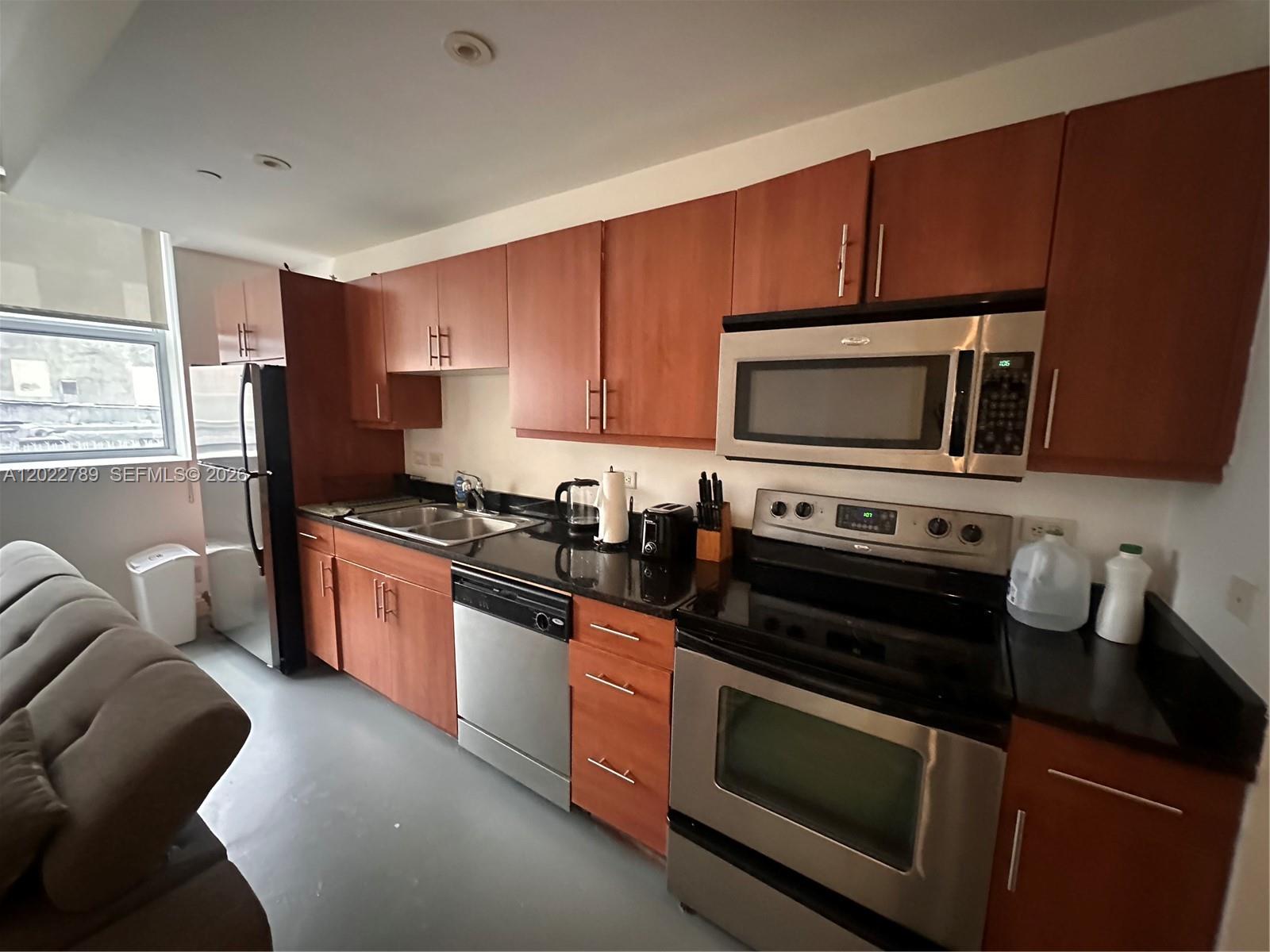 Property photo # 4
