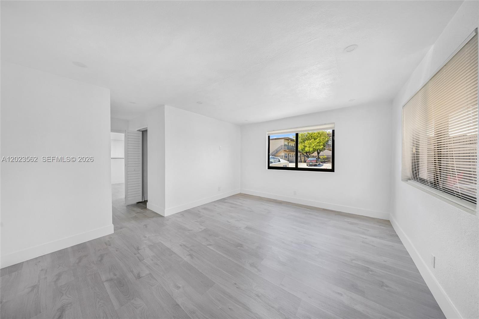 Property photo # 0