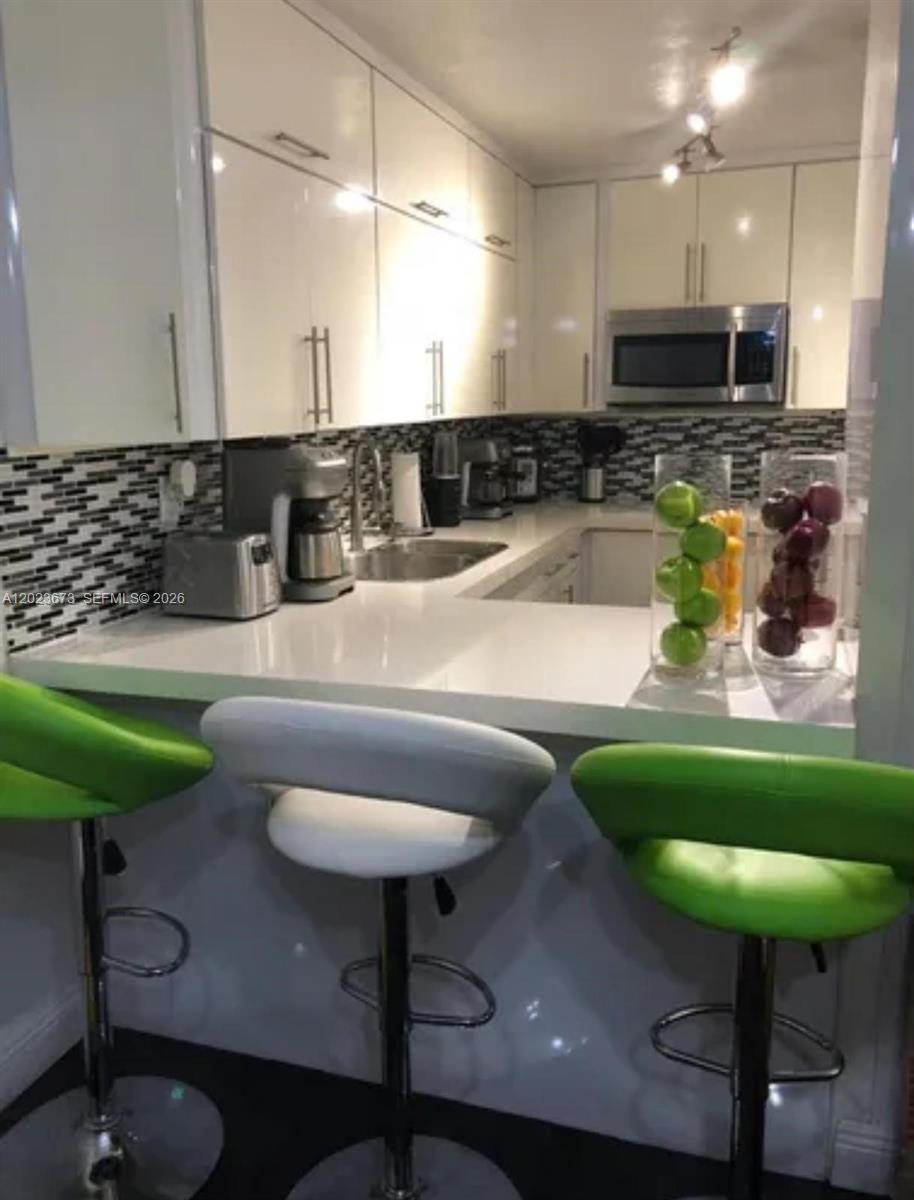 Palm-East Gardens Condo