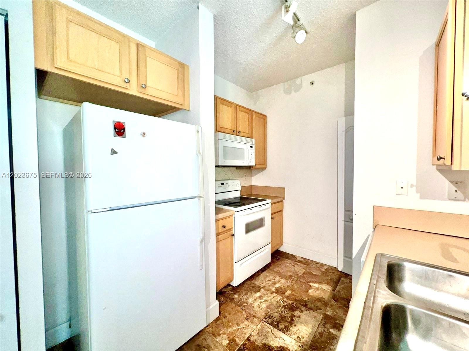 Property photo # 4