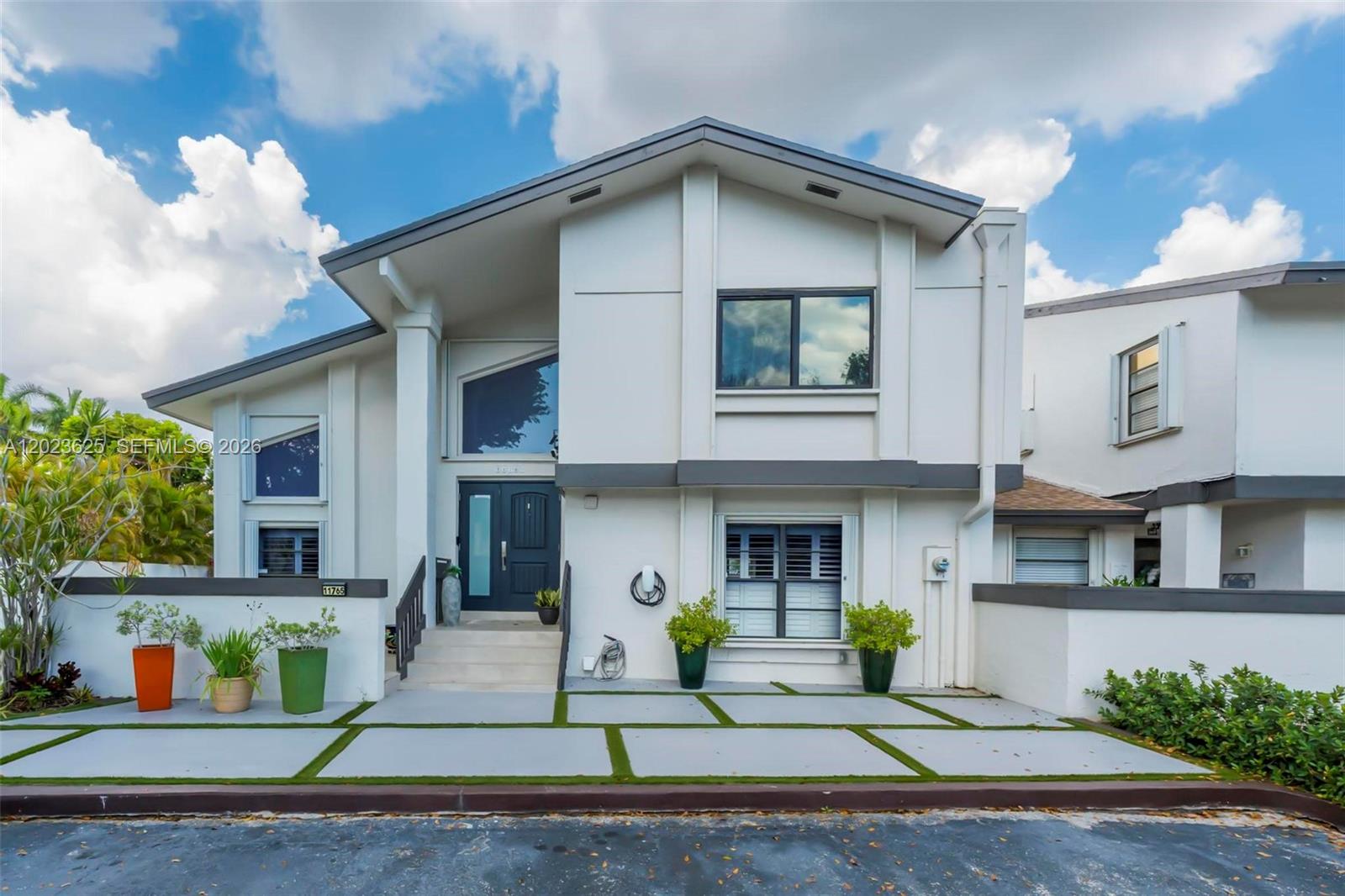 Shadywood Villas