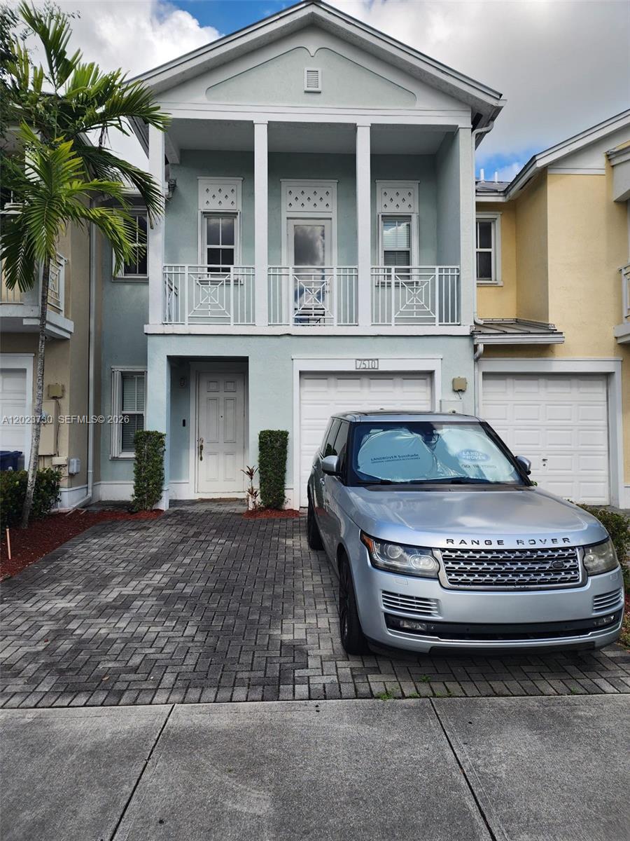 Reserve At Doral East
