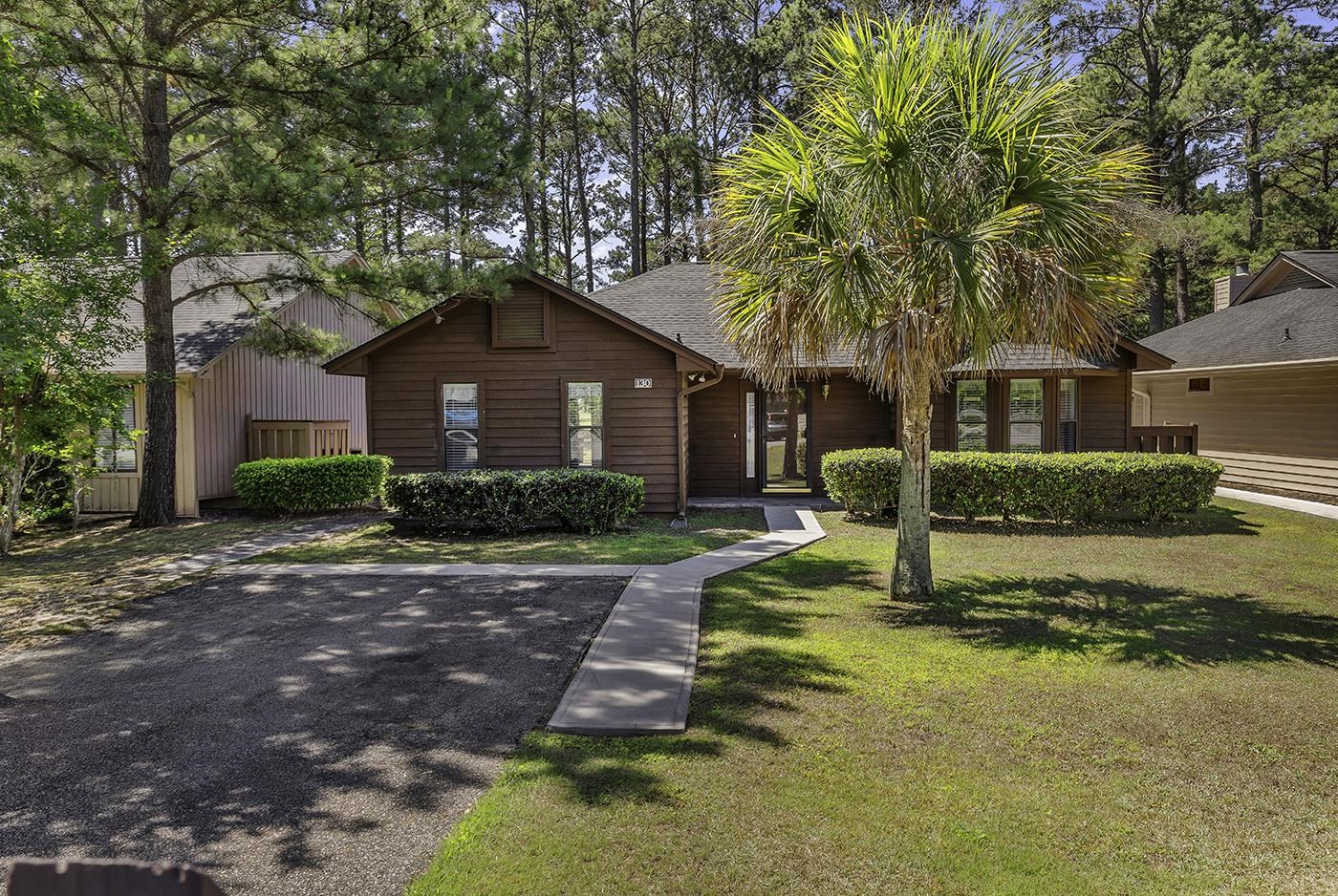 130 Berry Tree Ln. Conway, SC 29526