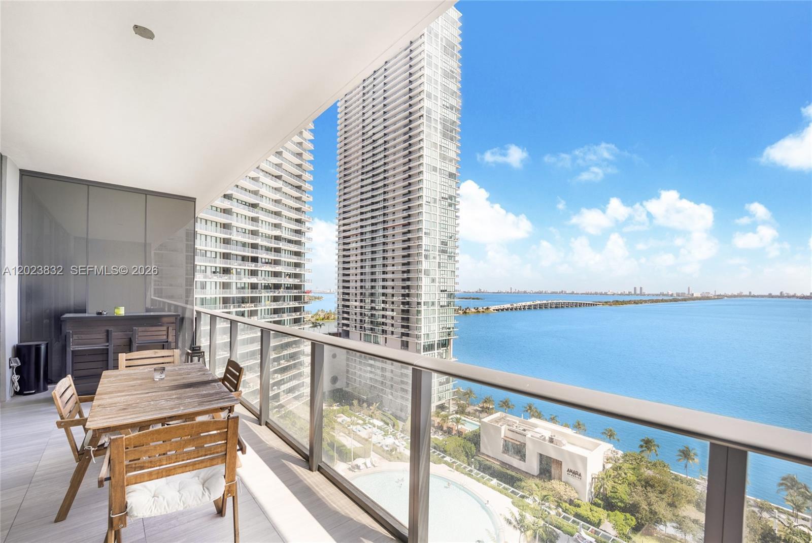 Gran Paraiso Condo