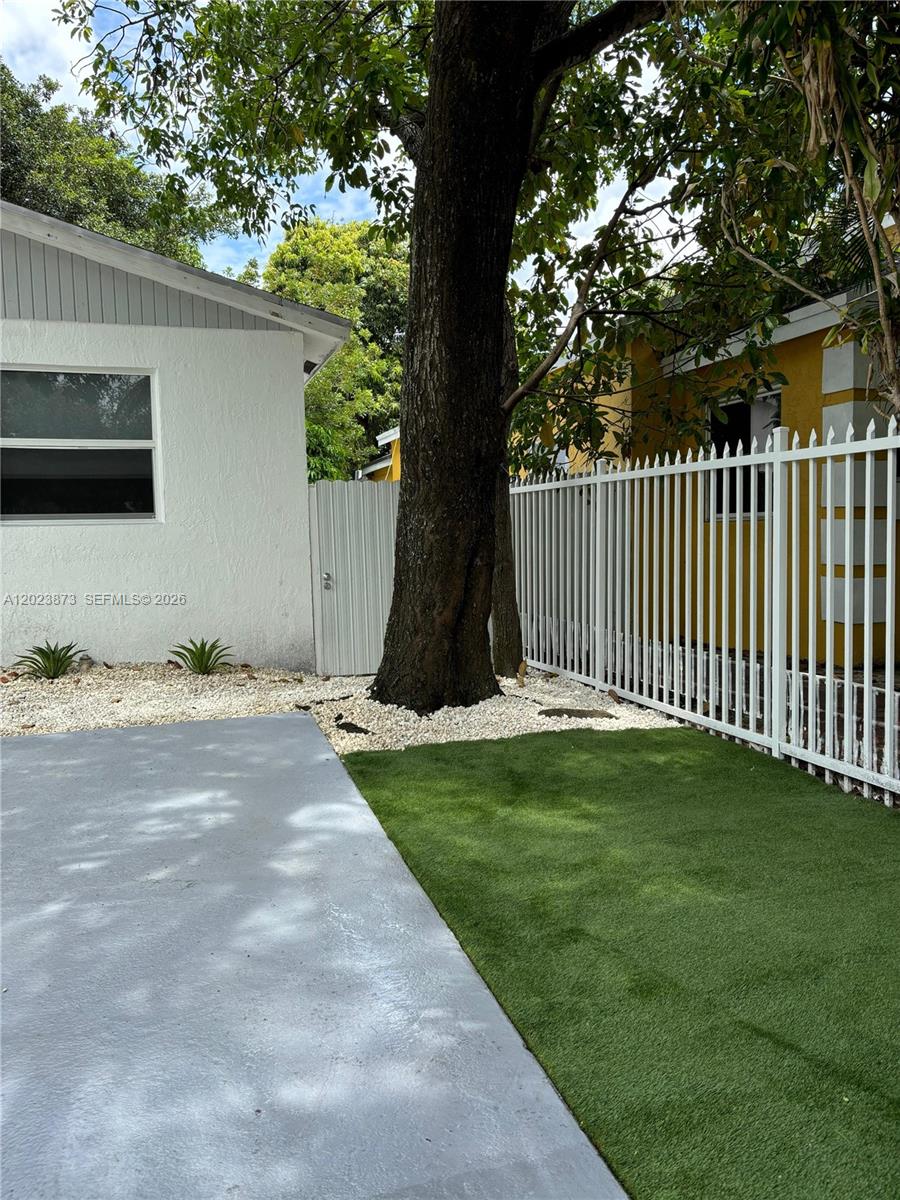 Property photo # 3