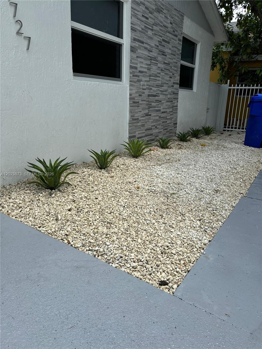Property photo # 9