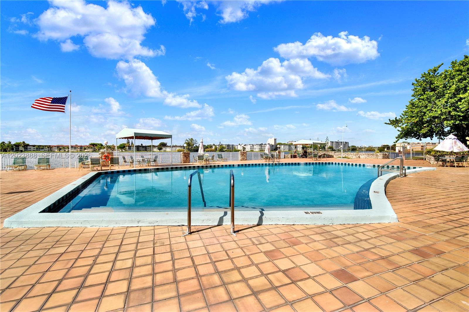 Fifith Moorings Condo