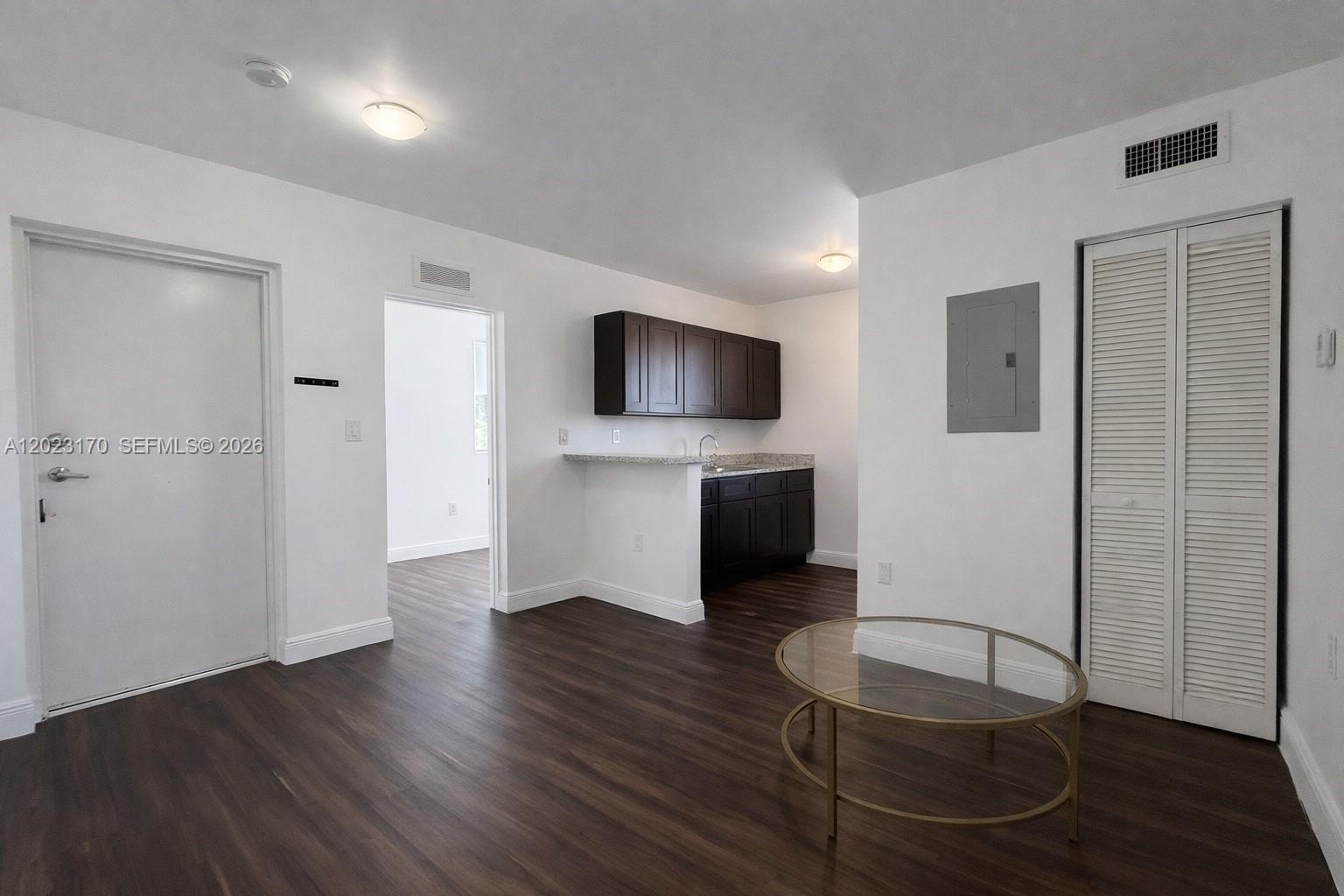 Property photo # 6