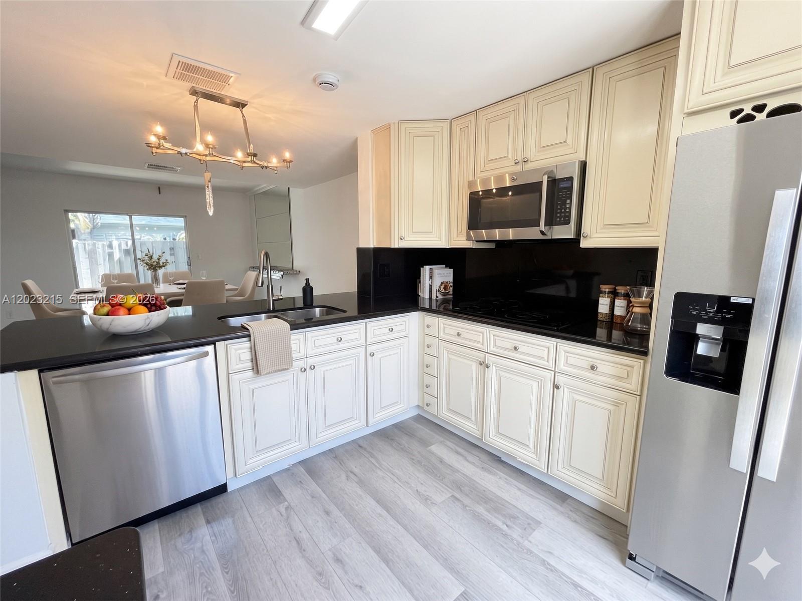Property photo # 6