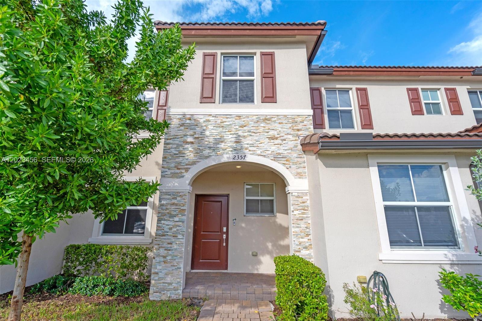Property photo # 0