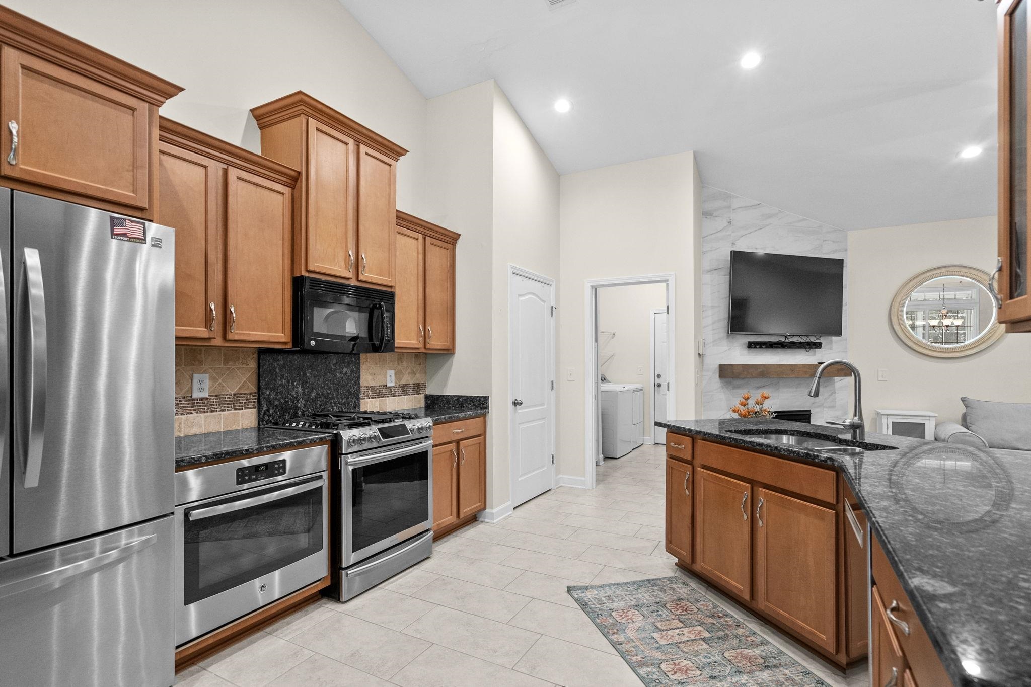 2613283 | Photo 16