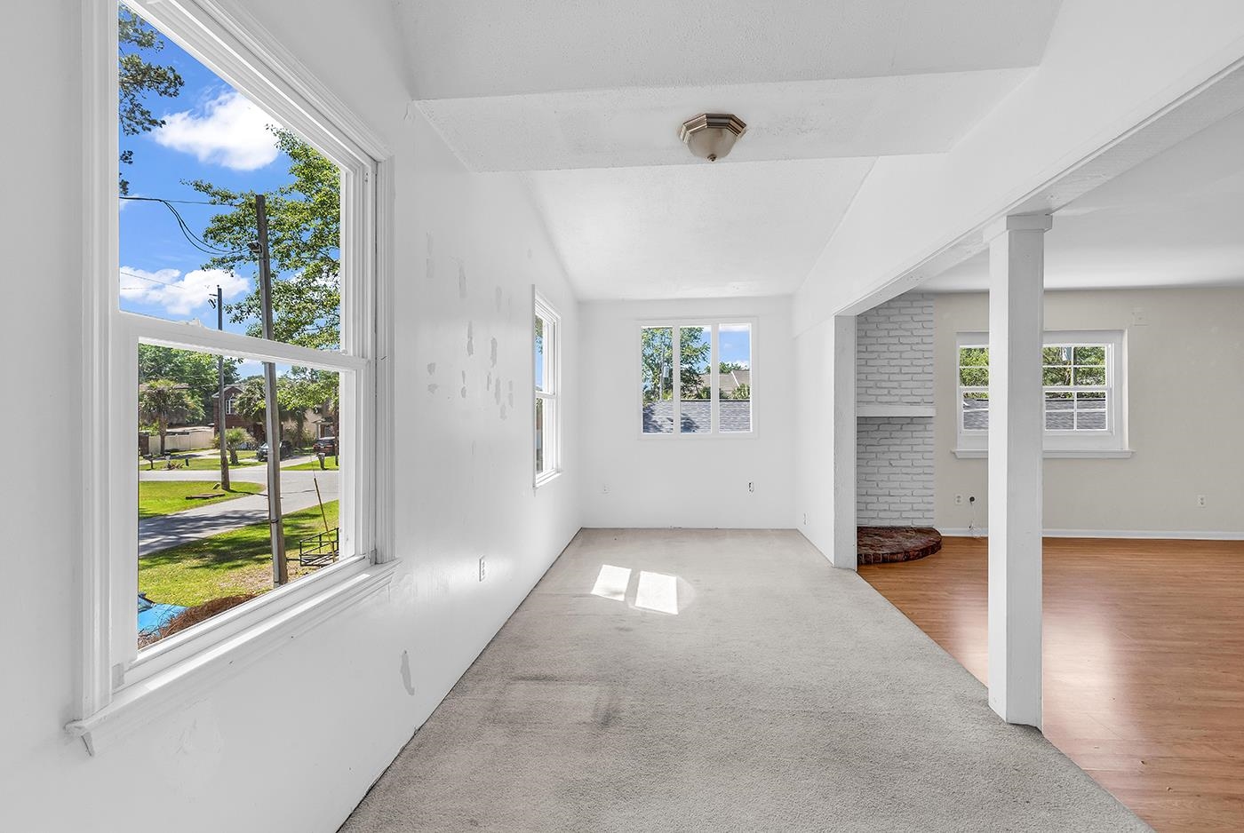 2613286 | Photo 33