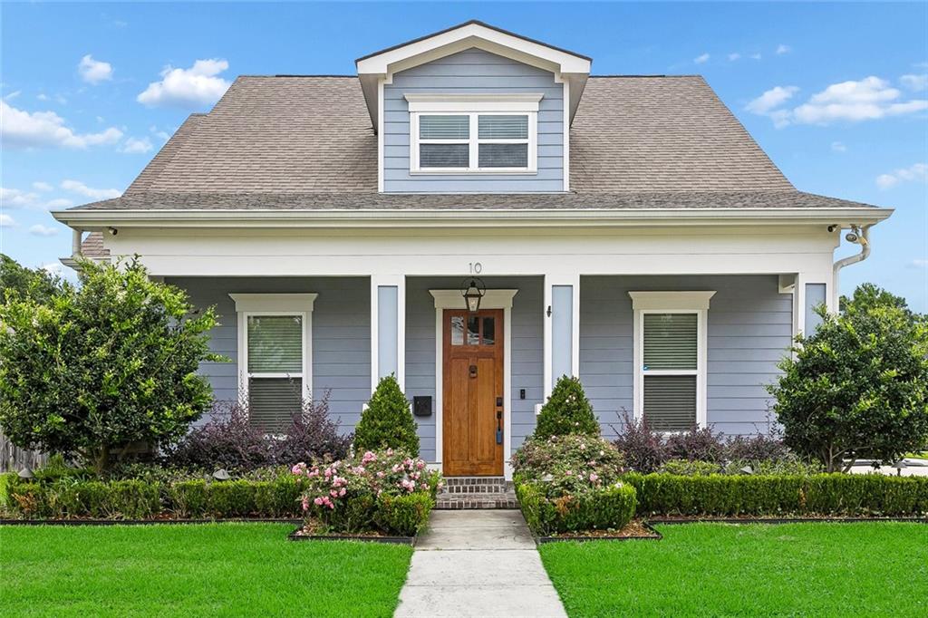 10 MAGNOLIA Place