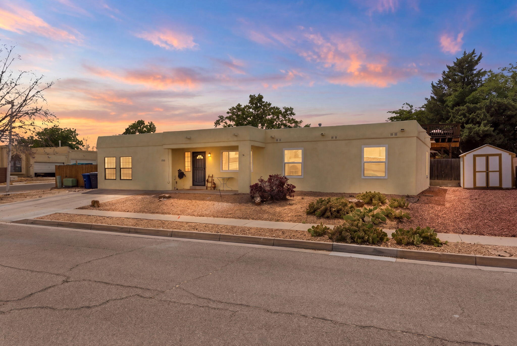 2809 El Tesoro Escondido NW Albuquerque, NM 87120