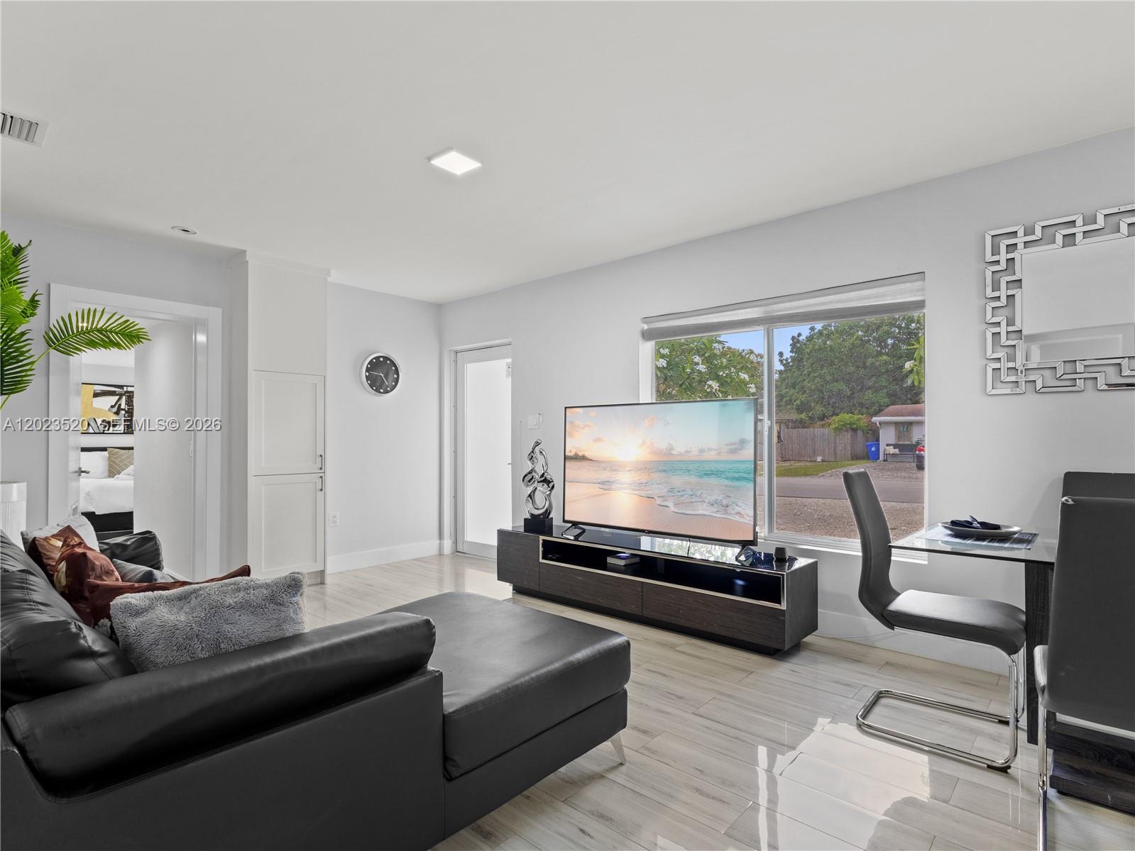 Property photo # 4
