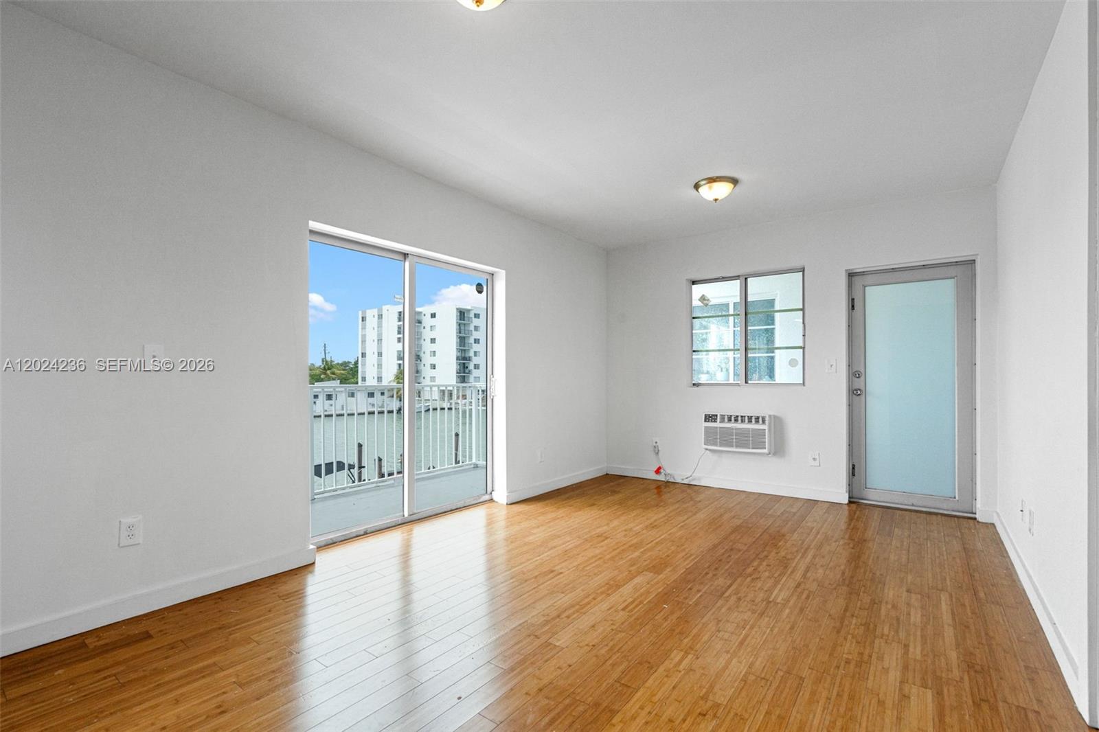 Property photo # 6