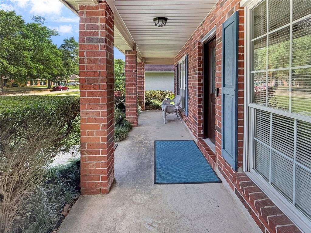 Photo 3 of Single family home for sale at 116 Stratford Dr, Slidell, LA 70458 | MLS# 2558880 | Listing updated on 2026-09-16
