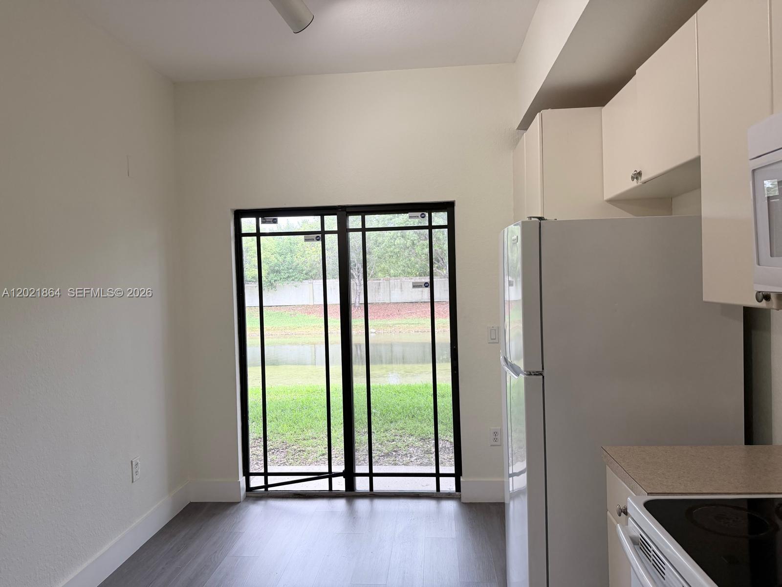Property photo # 9