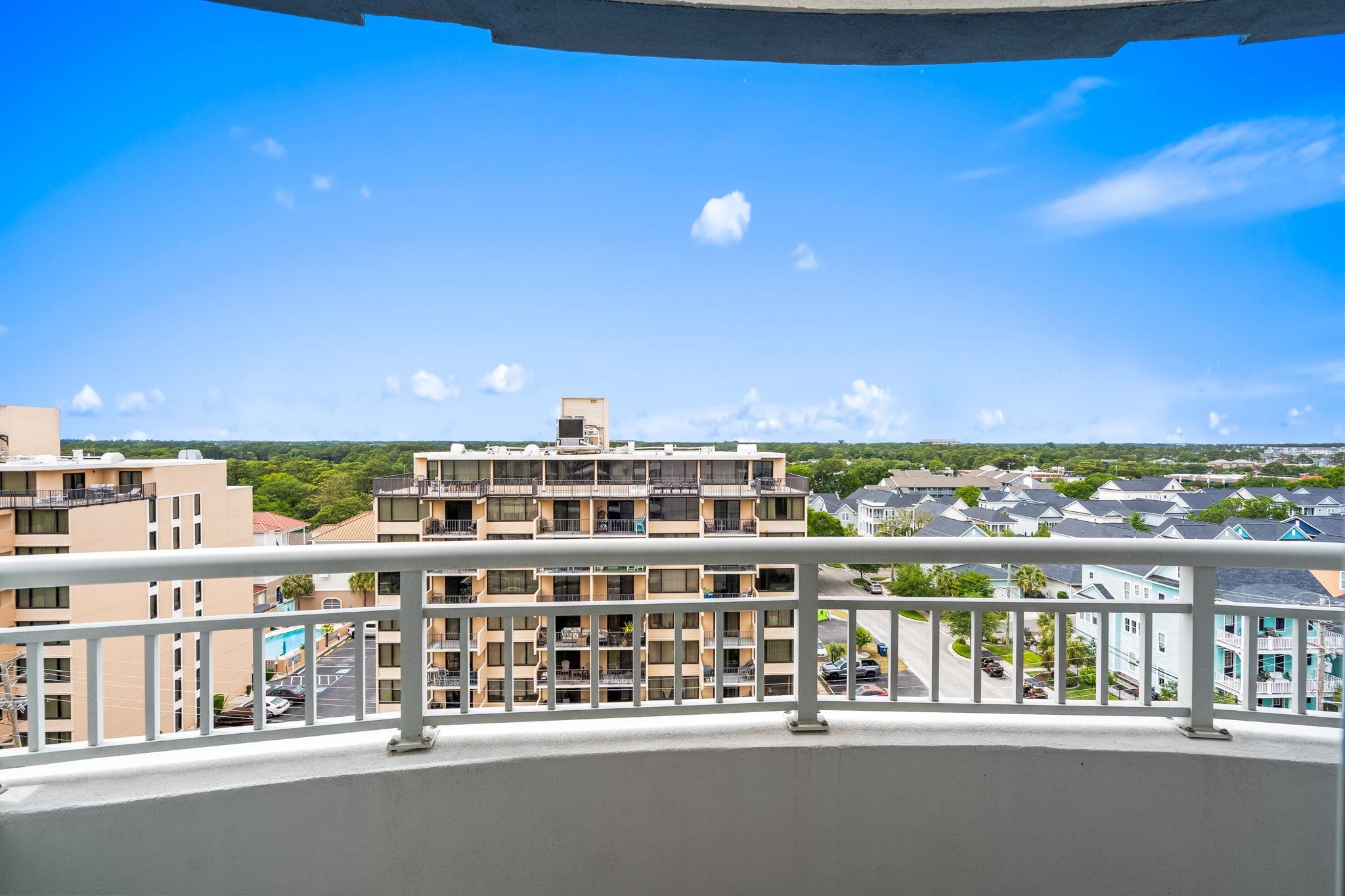 2613322 | Photo 40