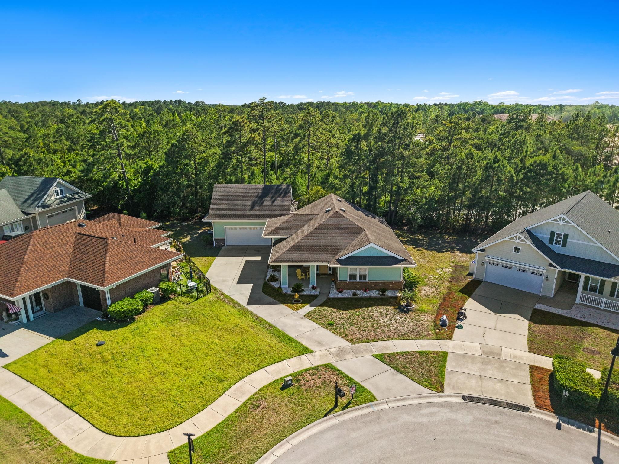 2613336 | Photo 2
