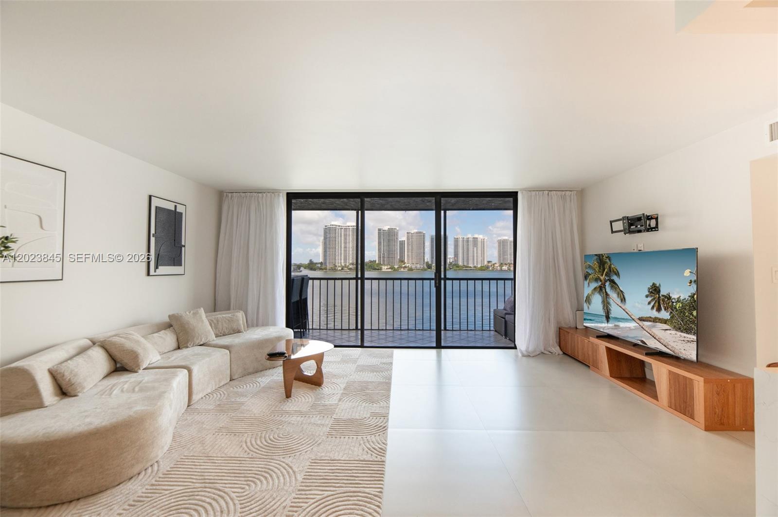 Property photo # 0