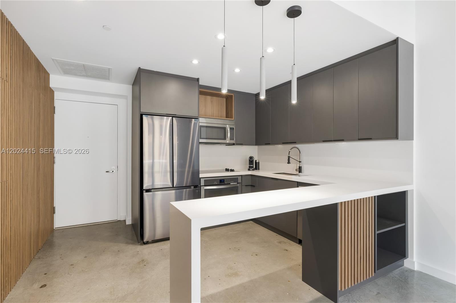 Property photo # 2