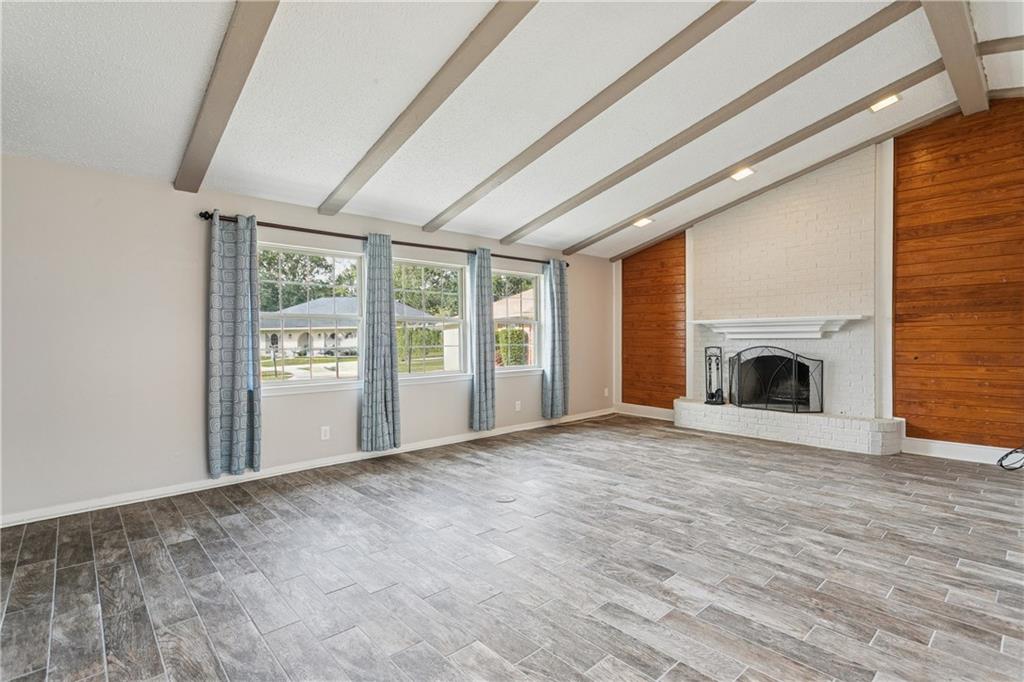 Photo 3 of Single family home for sale at 802 Franklin Ct, Slidell, LA 70458 | MLS# 2559610 | Listing updated on 2026-09-15