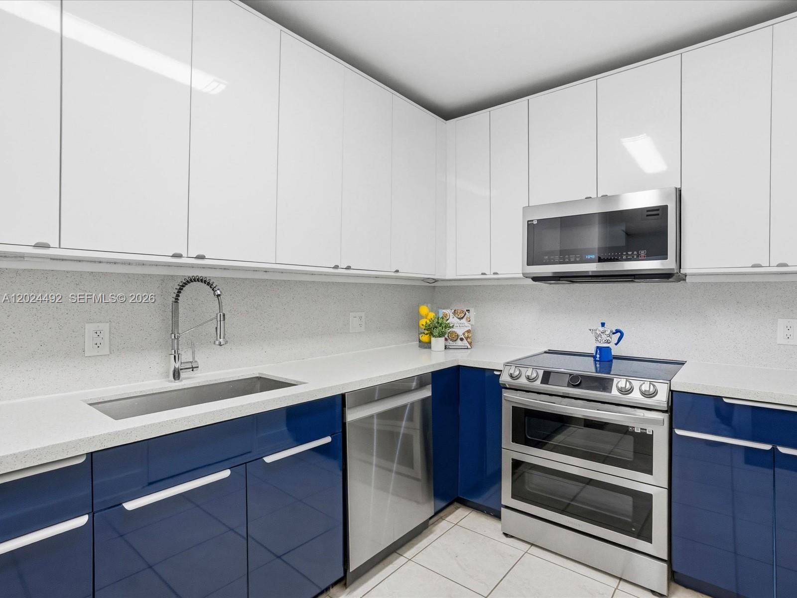Property photo # 0