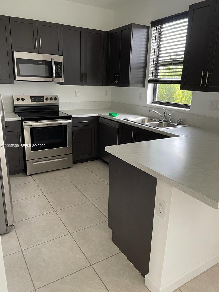 Property photo # 6