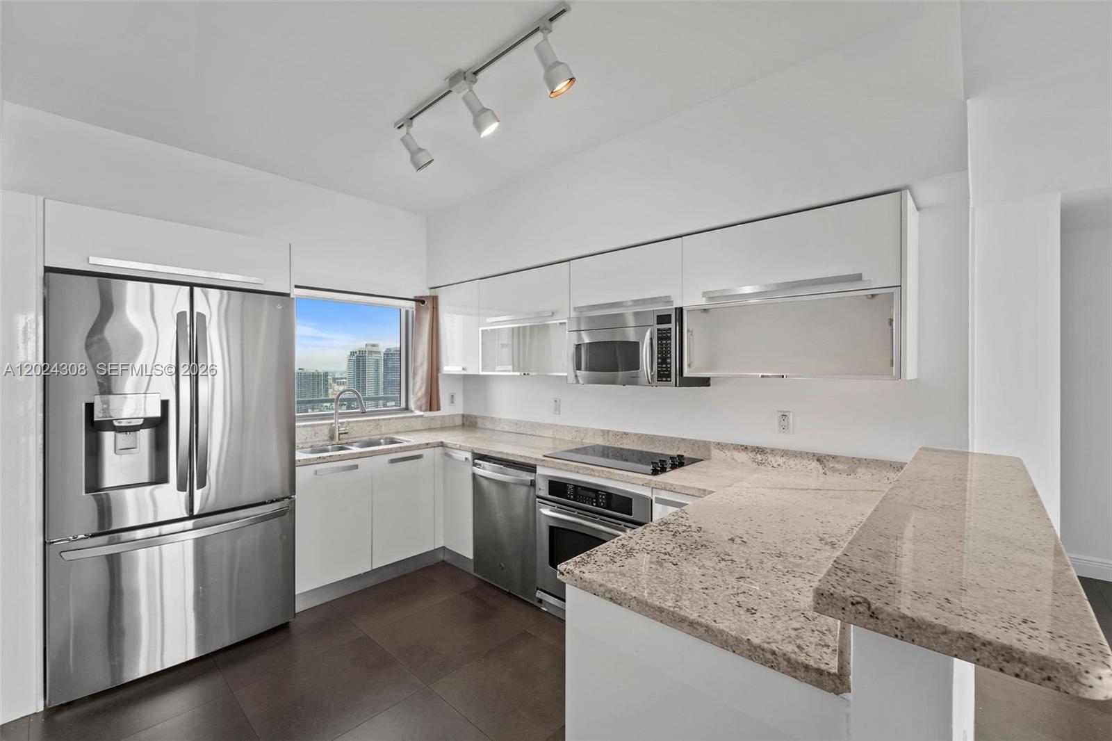 Property photo # 8