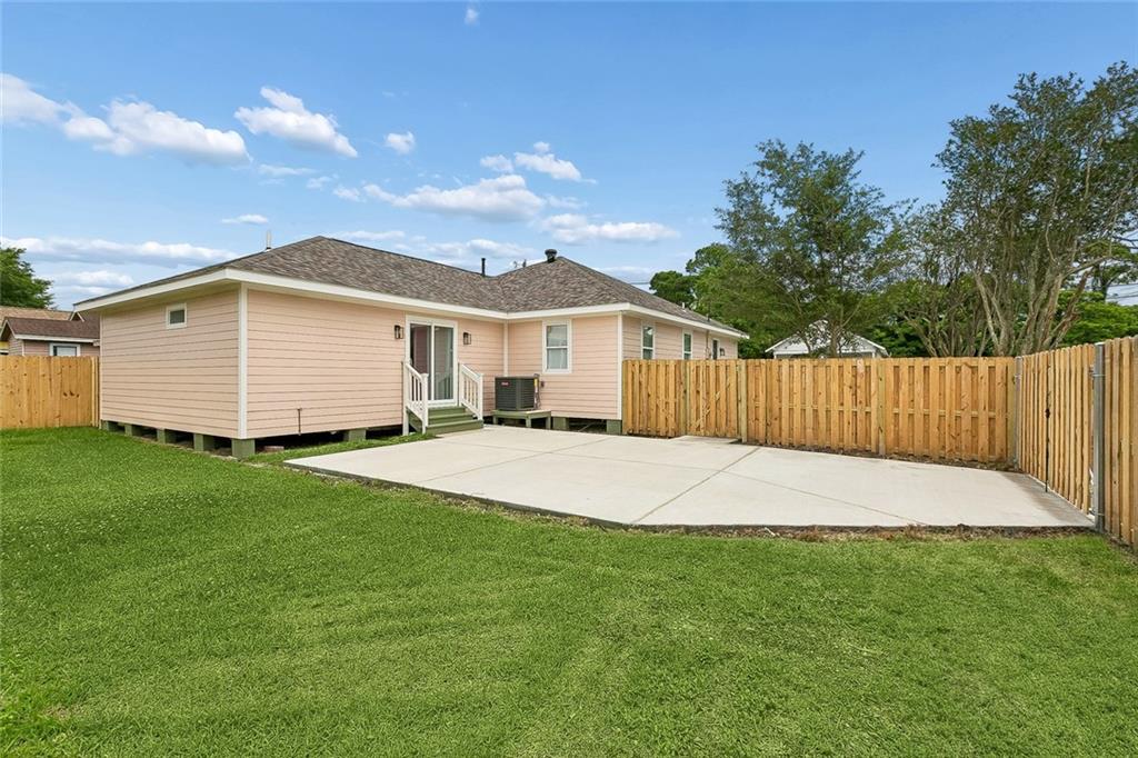 Homes for sale in New Orleans, LA | 1041 Sumner St, New Orleans, LA 70114 | MLS# 2559681