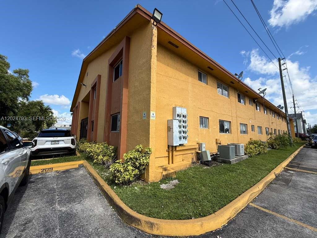 Property photo # 0