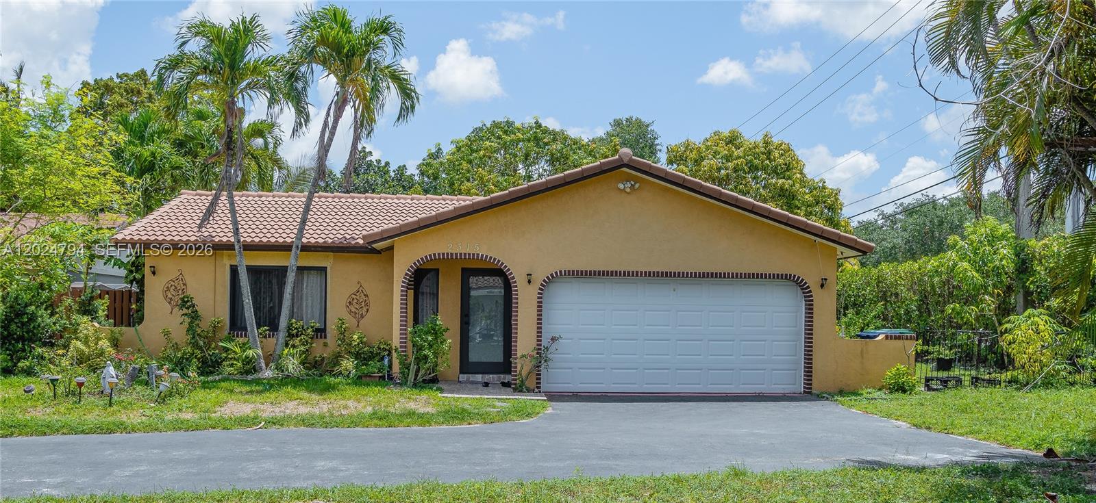Royal Palm Pointe