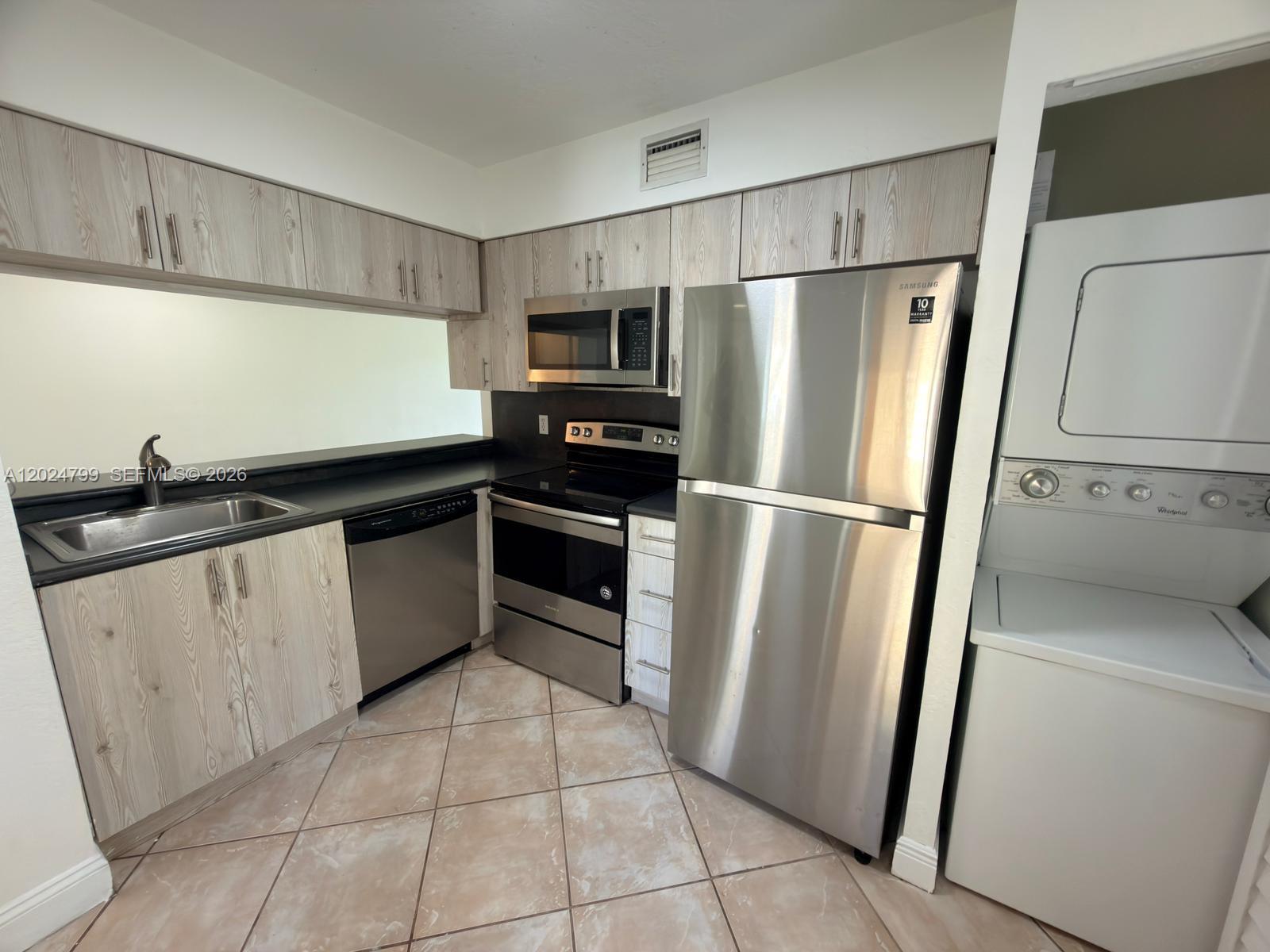 Property photo # 4