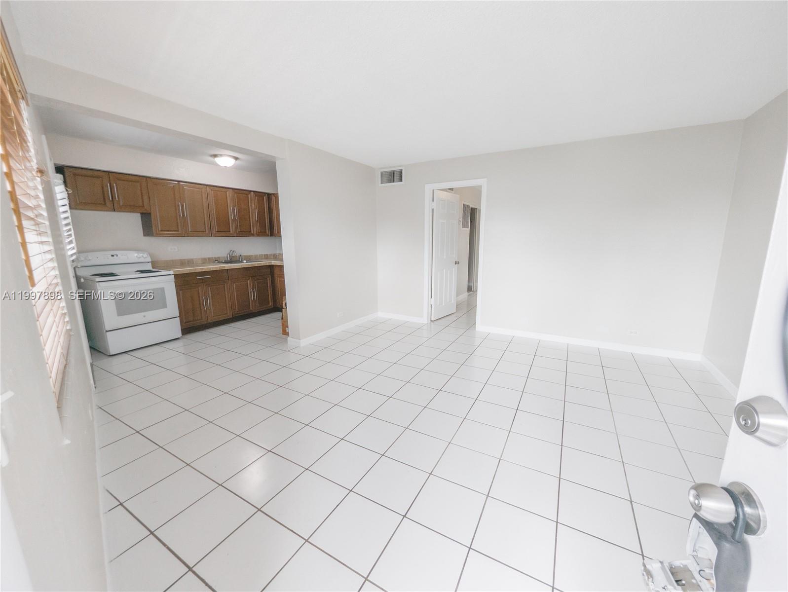 1610 River Place Condo