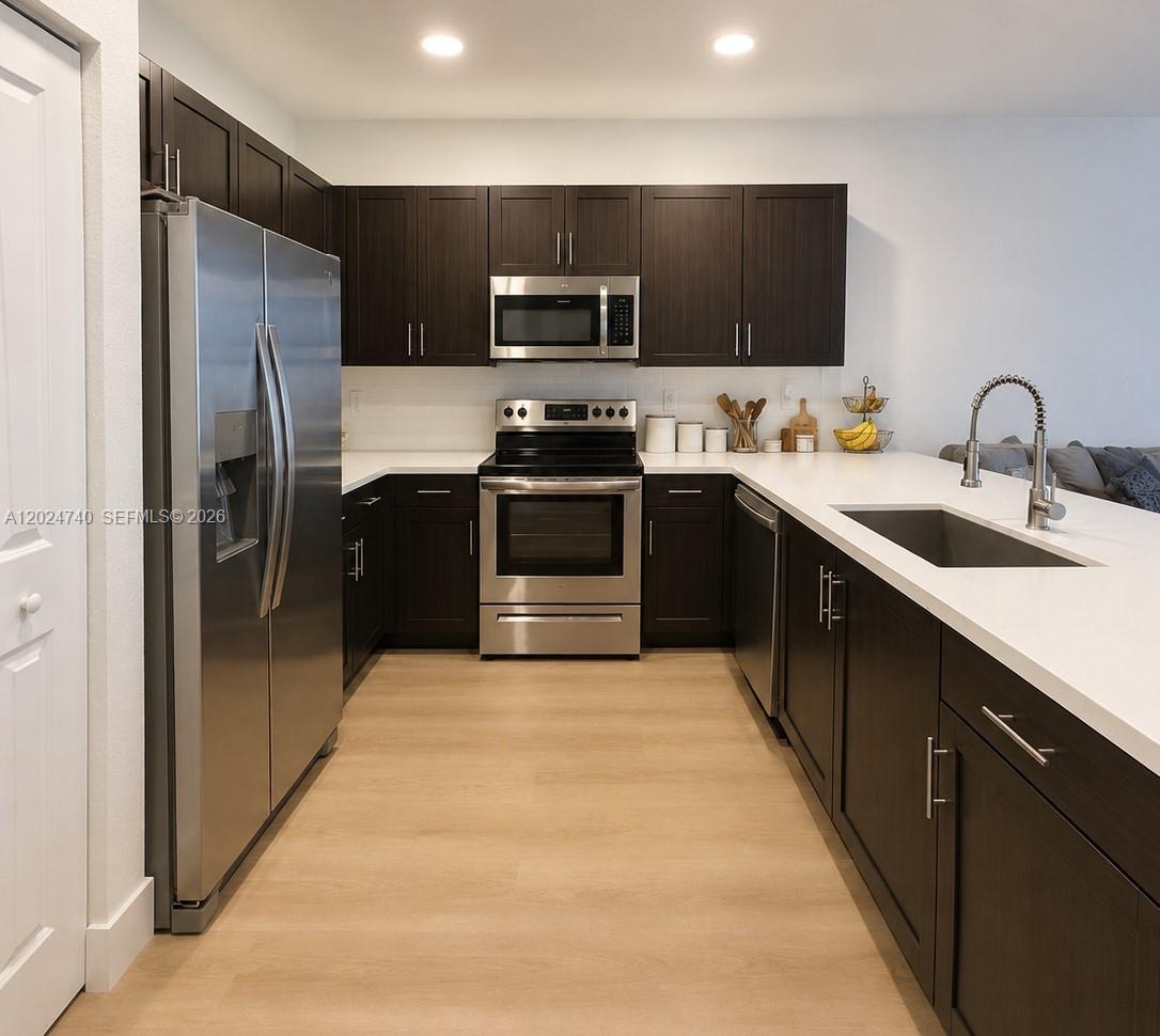 Property photo # 6