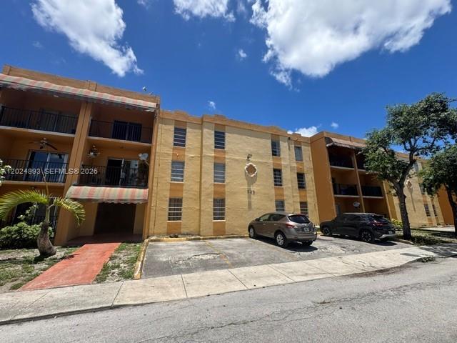 Bella Venezia Condo
