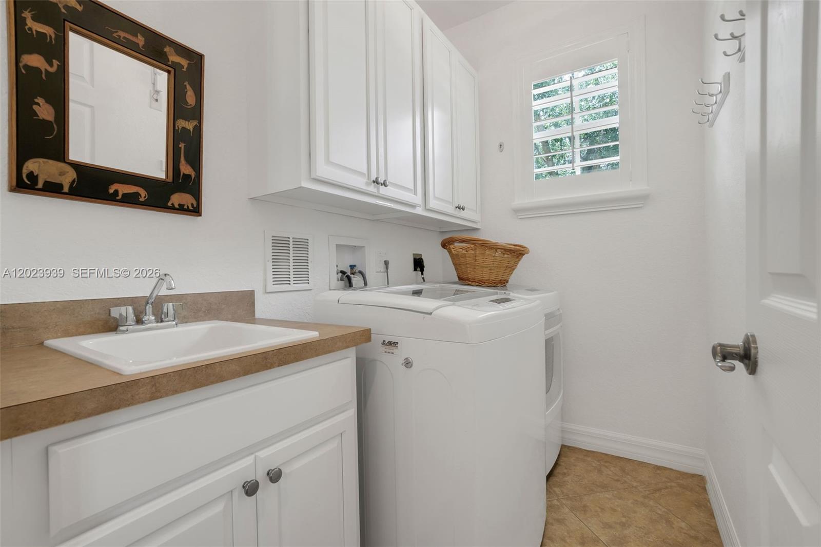 Homes for sale in Jupiter, FL | 119 Edenberry Ave, Jupiter, FL 33458 | MLS# A12023939