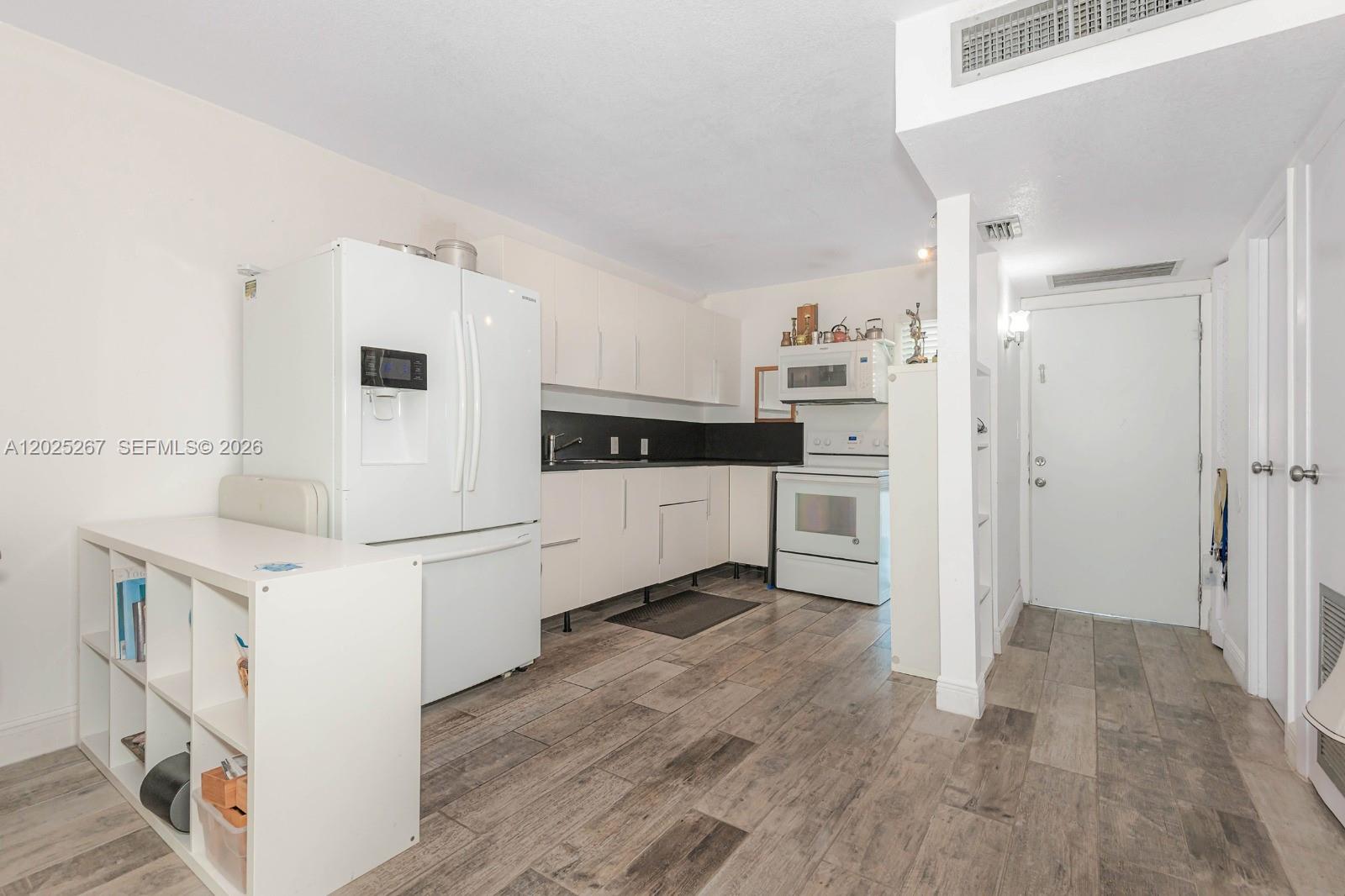Property photo # 4