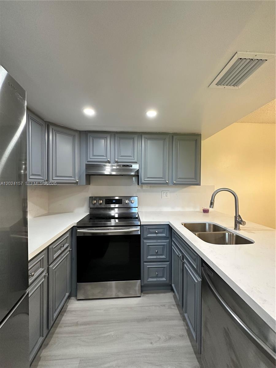 Property photo # 8